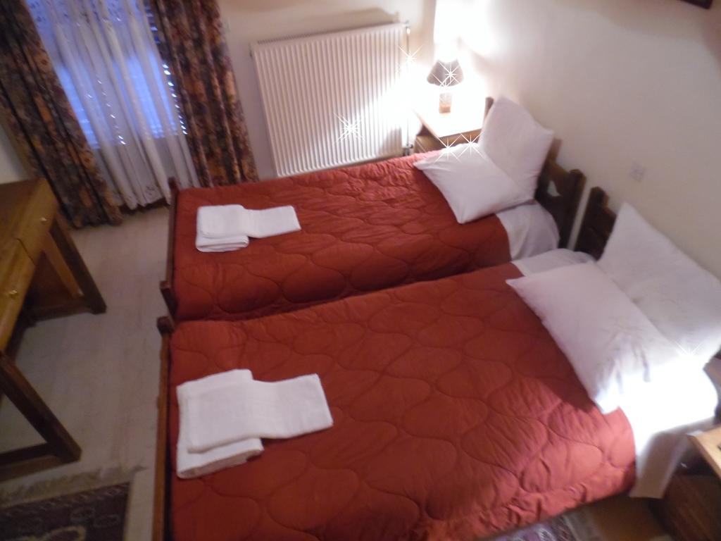 Elatos Rooms Mikrón Khoríon Rum bild